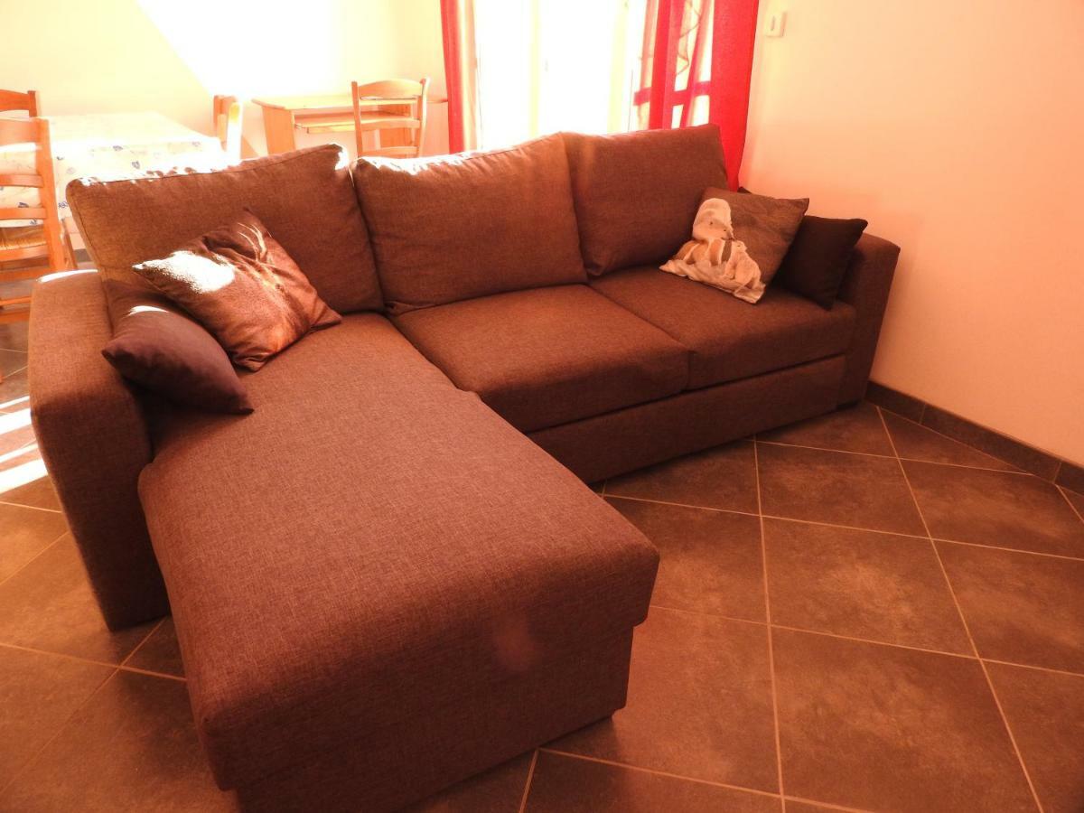 Les Logis De Lucie Apartment Selonnet Exterior photo